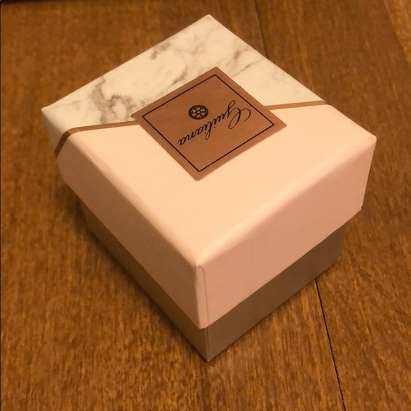 🙏🏼 Sterling silver Mother Mary Necklace by Guiliana - Picture 8 of 13